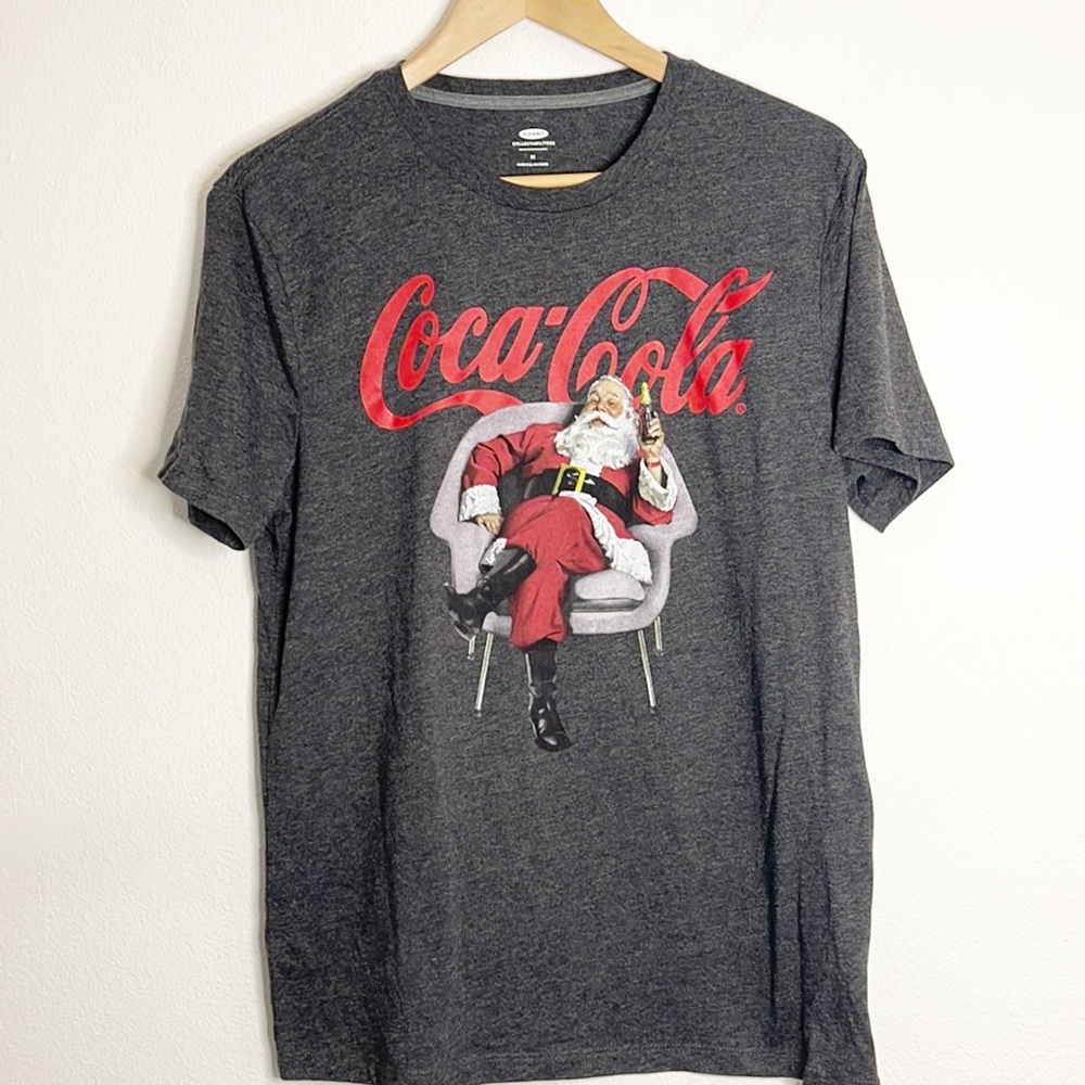 Coca Cola Santa shirt M